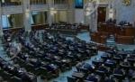Plouă în Senatul României! Topirea zăpezii de pe acoperiş i-a băgat la apă pe aleşii neamului 
