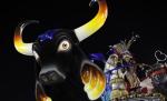 Un român, supranumit "curcubeul uman", face senzaţie la Carnavalul de la Rio