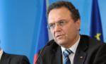 Ministrul german de Interne cere public ieşirea Greciei din zona Euro