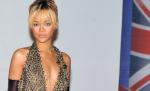 Rihanna: Mă regăsesc în muzica lui Adele, dar mă deprimă