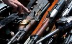 Transport ilegal de arme, descoperit în vama Albiţa: 110  pistoale şi carabine, 78.400 de cartuşe şi peste 1.000 de rezervoare de gaz
