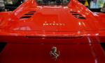 Când legea funcţionează. S-a filmat conducând Ferrari-ul personal şi acum riscă sancţiuni