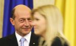 Băsescu: Cu tocuri înalte, cu pantaloni strâmţi, Elena Udrea a avut cea mai bună absorbţie a fondurilor europene