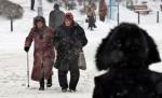 Bine ai venit, iarnă! A nins şi a viscolit în mai multe zone din ţară. Avertizarea meteorologilor, valabilă până în aceasă seară