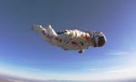 Record mondial: Austriacul Felix Baumgartner a sărit cu paraşuta de la 21.800 m