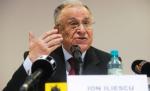 Iliescu: Băsescu fabulează când susține că i-a propus serios lui Ponta să fie premier