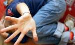 CRUZIME fără margini! Un profesor român şi-a violat fiica vitregă sub ameninţarea armei şi a filmat toate scenele