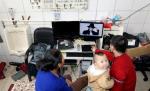 O familie chineză trăieşte într-o toaletă abandonată