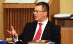 Ungureanu schimbă oamenii de la Finanţe. Vezi pe cine a numit în funcţia de secretar general adjunct în minister 