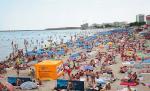 Ne plângeam că fug străinii de noi? Ba nu, chiar ne convine! "Hotelierii de pe litoral NU vor turişti străini!"