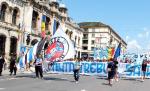 Incidente între suporterii Universităţii Craiova şi jandarmi, în Piaţa Victoriei