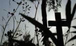Politicienii se pregătesc pentru viaţa de apoi. Cum au făcut rost de locuri de veci gratuite
