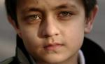 Tradiţie bizară în Afganistan. Fetiţele sunt obligate să trăiască precum băieţii. Sunt deghizate chiar de părinţii lor