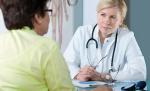 În toată România nu există decât 11.000 de medici de familie. Sistemul sanitar stă cu mâinile în sân şi se uită la exodul doctorilor în străinătate