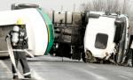 Cisternă cu GPL, răsturnată pe şoseaua de centură a Buzăului. Traficul în zonă a fost reluat după trei ore