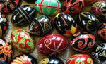 Aproape o jumătate dintre români respectă Postul Paştilor