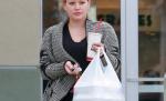 Hilary Duff se îndoapă cu fast food