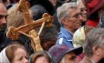 Izvorul Tămăduirii, sărbătorit astăzi de creştini ortodocşi. Unii prăznuiesc prin rugăciune, alţii cu...mici şi bere