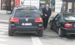 Politicienii sunt mai presus de lege. Maşina în care circulă Ioan Oltean, parcată într-un mod "mârlănesc" 