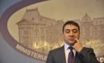 Ministrul Agriculturii: Românii nu consumă foarte multă miere din cauza mentalităţii. Copiii preferă produsele fast-food