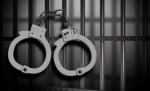 A încercat să obţină credite cu acte false, dar a fost prins în flagrant de poliţişti