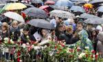 Protest emoţionant la Oslo: Mii de norvegieni au interpretat cântecul pe care Breivik îl urăşte