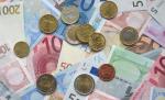  NIVEL MAXIM ISTORIC al cursului: 4,4010 lei/ euro. BNR a întors cursul spre 4,3900 lei/euro