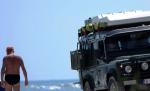 Unii români nu se pot despărţi de autoturismele personale nici pe plajă