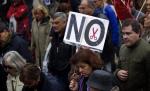 Manifestaţiile paralizează Spania. Mii de oameni au ieşit în stradă ca să protesteze faţă de măsurile de austeritate