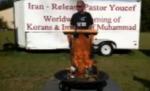 Un pastor american incendiază exemplare de Coran în semn de protest: America este ultima ţară cu adevărată libertate de exprimare