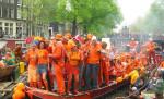 Atmosferă de carnaval la Amsterdam: Ziua Reginei Betrix, sărbătorită pe străzi
