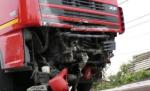 Accident grav în Galaţi. Un camion a fost lovit în plin de un tren