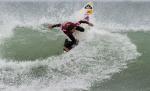 Record mondial. Cum să faci surfing pe un val de 24 de metri înălţime