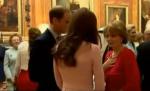 Kate, ducesa de Cambridge, reverenţă ca la carte în faţa Principesei Margareta a României