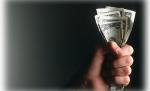 CCR: Guvernul nu poate lua înapoi banii acordaţi primăriilor dacă acestea au datorii. Textul ordonanţei, neconstituţional
