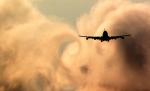 S-ar putea să nu te mai urci niciodată în avion, după ce vei vedea acest material. Decolare de coşmar, filmată de un pasager