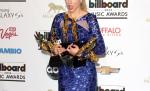 Taylor Swift, strălucitoare la Billboard Awards. Vezi cine a mai atras atenţia (Galerie foto)