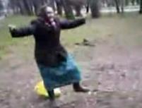 Bunicuţa tehno (VIDEO)