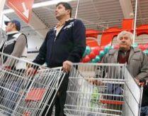 Cum să combatem criza financiară. Politicienii îndeamnă la cumpărarea produselor româneşti