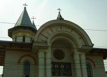 Doi bărbaţi au spart şase biserici, în zilele de Crăciun