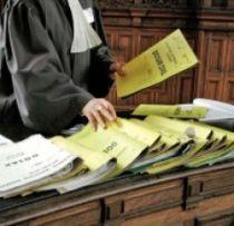 Codurile din justiţie, retrase din parlament pentru îmbunătăţiri, după două luni în care au aşteptat aprobarea legislativului

