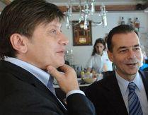 Rivalii lui Tăriceanu îşi împart funcţiile: Antonescu, preşedinte PNL, Orban, preşedinte executiv