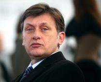 Crin Antonescu: Candidatul PSD la preşedinţie va avea probleme de credibilitate, dacă se menţine actuala coaliţie

