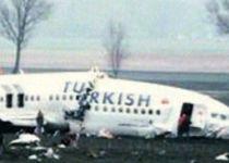Avionul care s-a prăbuşit la Amsterdam a avut o traiectorie de cădere verticală 