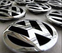 Volkswagen concediază temporar 16.500 de angajaţi, pe fondul crizei financiare
