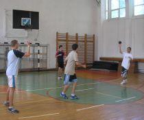 Ministerul Educaţiei a hotărât cum modernizează învăţământul: mai puţine ore de sport

