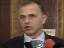 Geoană: Este nevoie de soluţii pentru evitarea unei "hemoragii de locuri de muncă"
