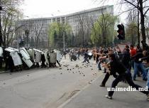 Trei persoane au murit la Chişinău, în timpul protestelor faţă de regimul comunist
