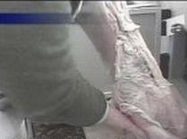 Sibiu: În piaţă, carnea de miel se vinde şi pe bonuri de masă