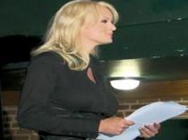 O actriţă porno candidează pentru un loc în Senatul american (VIDEO)
